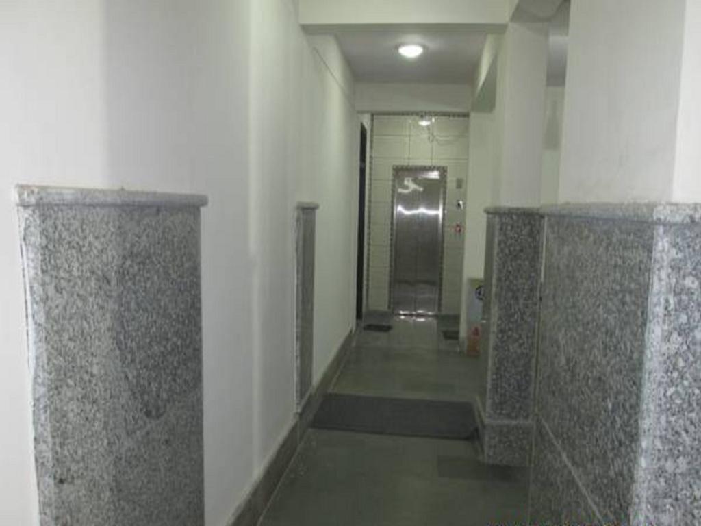 Charanpahari Hotel New Delhi Bagian luar foto