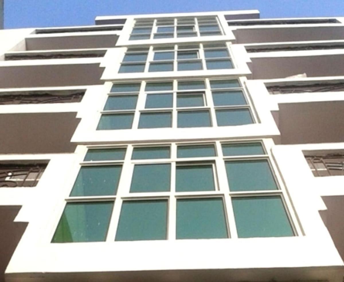 Charanpahari Hotel New Delhi Bagian luar foto